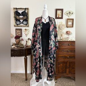 80's vintage Victoria's Secret Gold label floral whimsigoth paisley satin robe